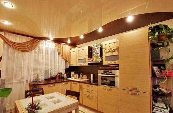 Ремонт потолка на кухне своими руками: выбор материала с фото