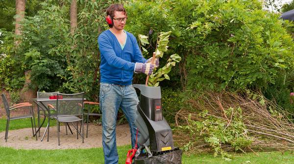 Как выбрать садовый измельчитель? - фото