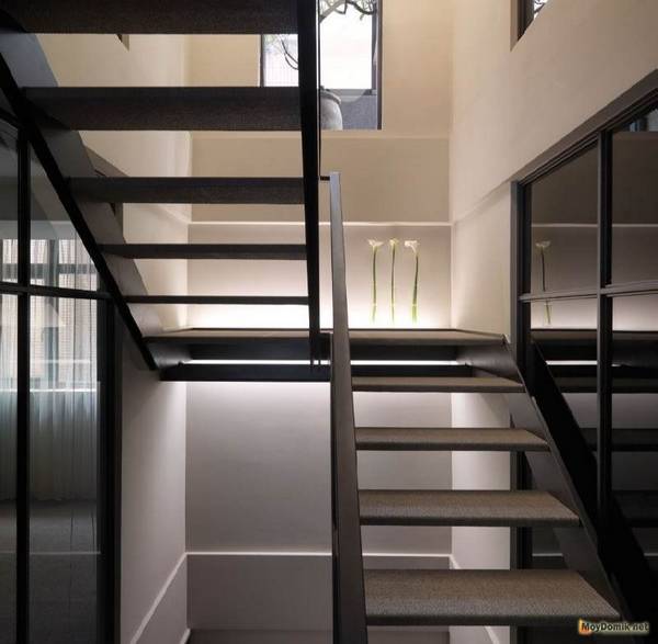 Как сделать металлическую лестницу на второй этаж дома  пошаговая инструкци ... - фото