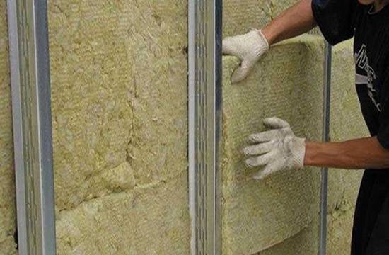 Технология утепления стен дома снаружи минеральной ватой - фото