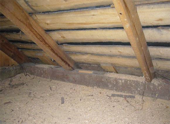 Утепляем потолок в деревянном доме: несложно и надежно с фото